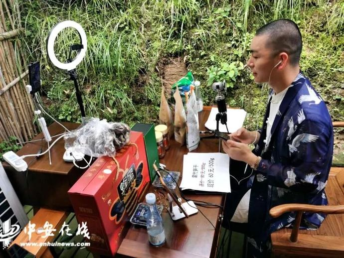 “带货”带到断货！七位驻村第一书记组团夸家底（附中奖名单）